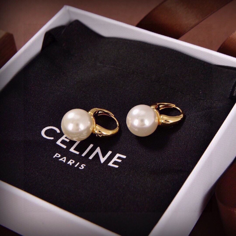 Ce**e earrings